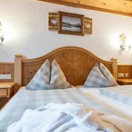 Hotel Geierberg 3*