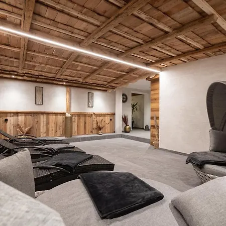 Geierberg Hotel 3*