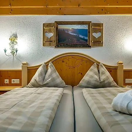 Geierberg Szálloda 3*